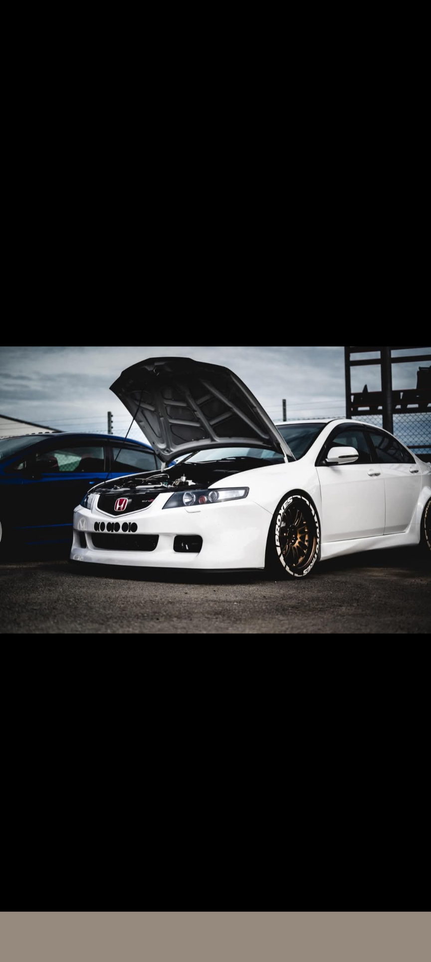Show — front splitter & aero